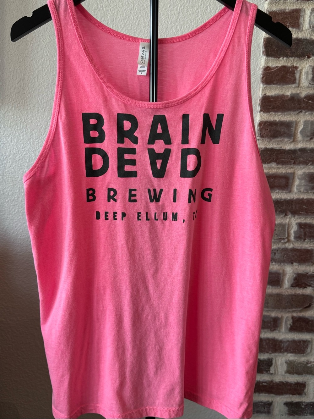 Brain Dead Brewing Deep Ellum, Dallas, Texas Hot Pink Tank Top Womens Medium